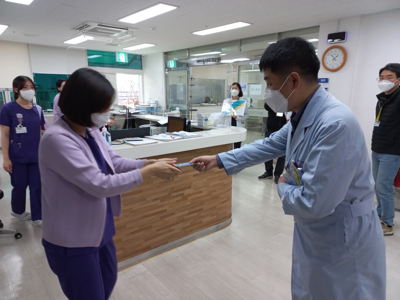 2021�� 12�� 24�� ȯ�ھ�������