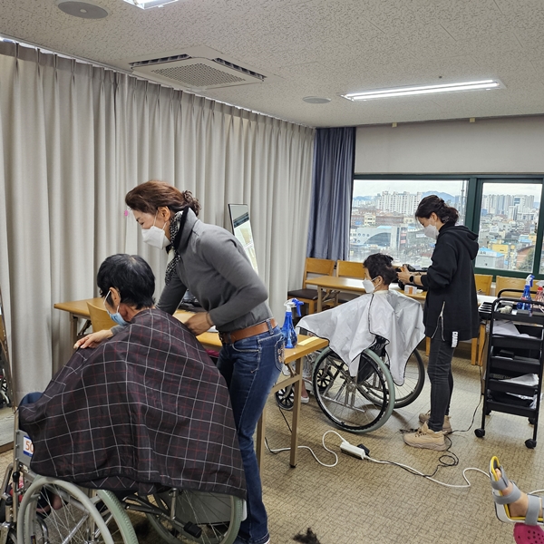 2024�� 2�� 21�� �̹̿����