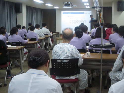 2015�� 3�� 12�� �索����